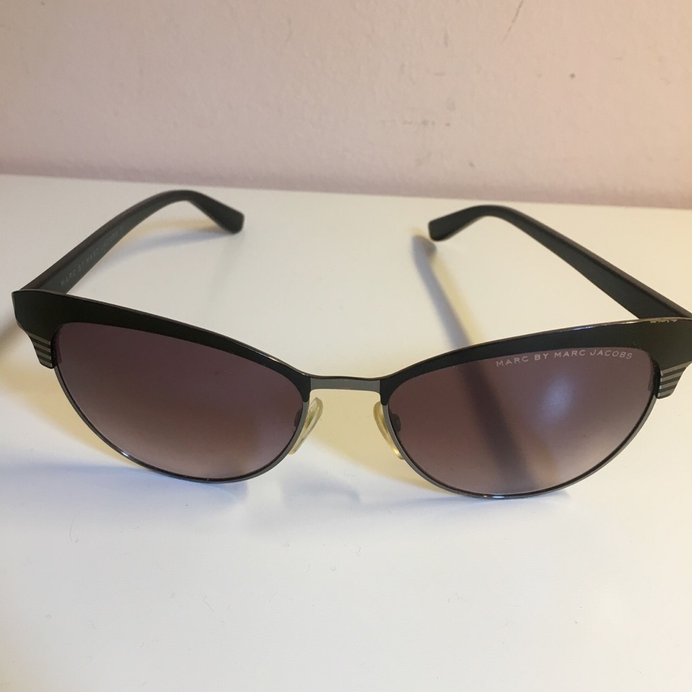 Marc By Marc Jacobs cateye sunglasses